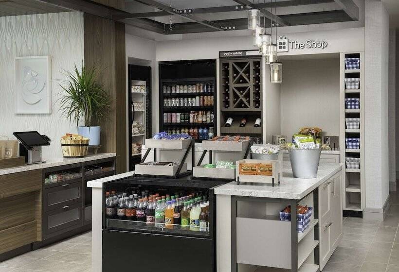 בית מלון כפרי Hilton Garden Inn Pensacola Downtown