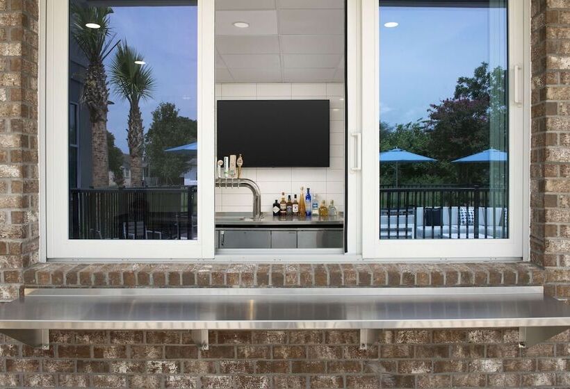 فندق Hilton Garden Inn Pensacola Downtown