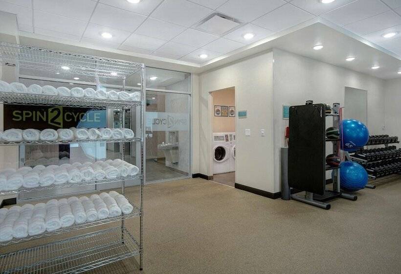 בית מלון כפרי Home2 Suites By Hilton Grand Rapids Airport