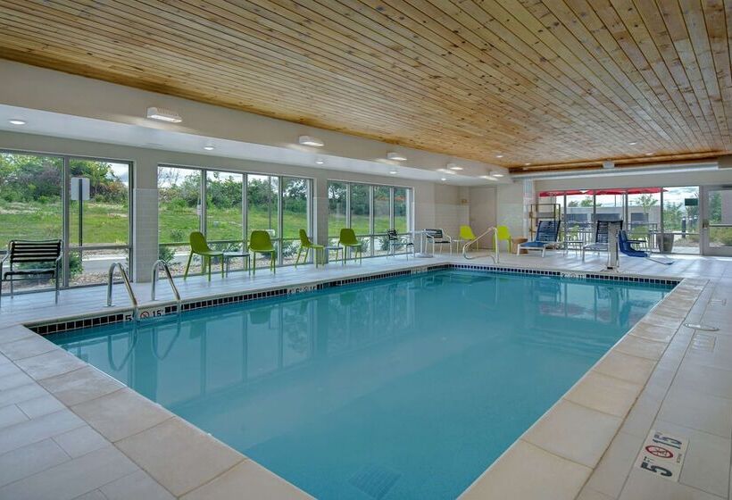 בית מלון כפרי Home2 Suites By Hilton Grand Rapids Airport