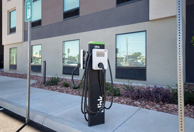 Отель Home2 Suites By Hilton Las Vegas North