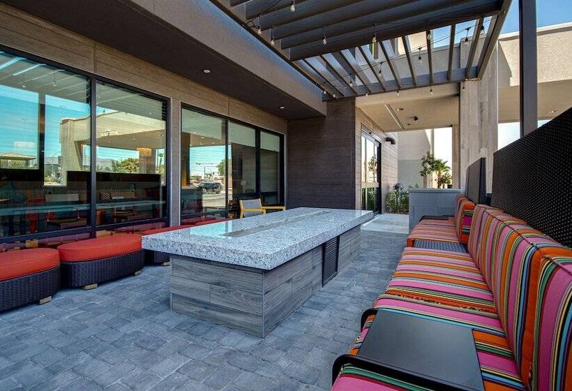 هتل Home2 Suites By Hilton Las Vegas North