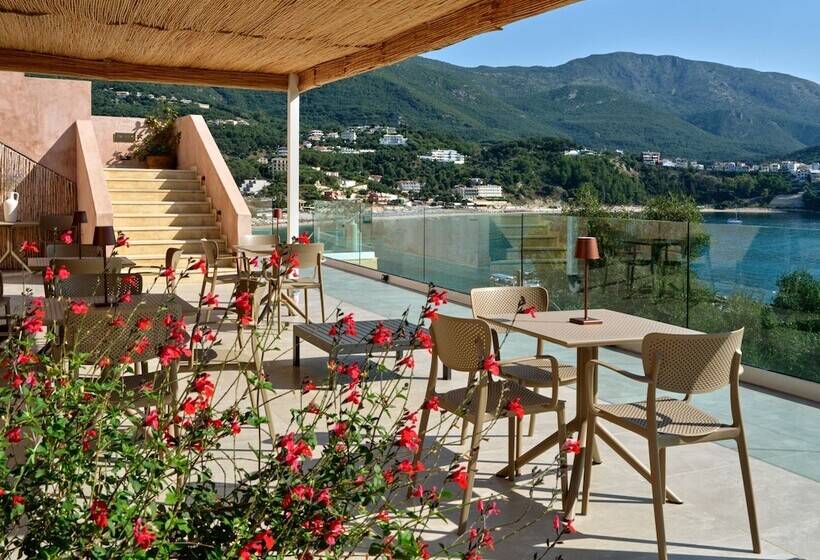 בית מלון כפרי Isavoria Resort