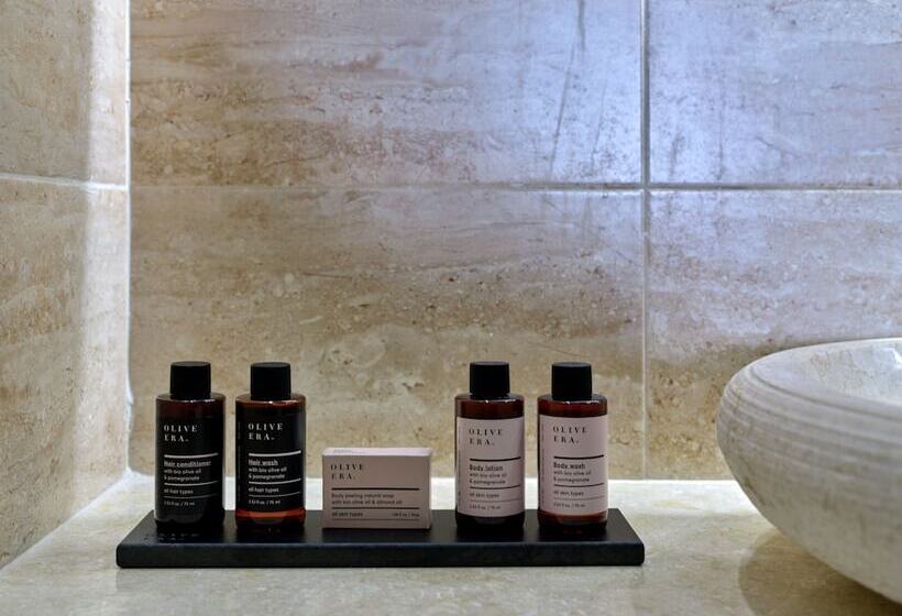 בית מלון כפרי Isavoria Resort