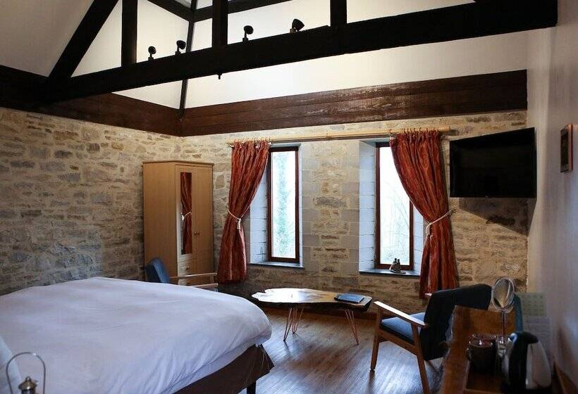 فندق Kingston Country Courtyard