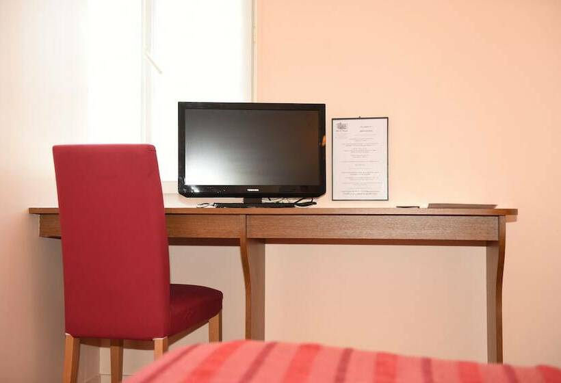 호텔 Hôtel Normandie Spa