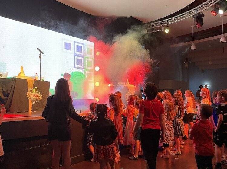 فندق Poole Harbour View Lodge At Rockley Park