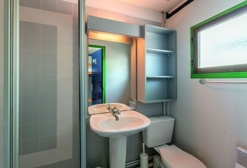 ホテル Résidence Les Cavales