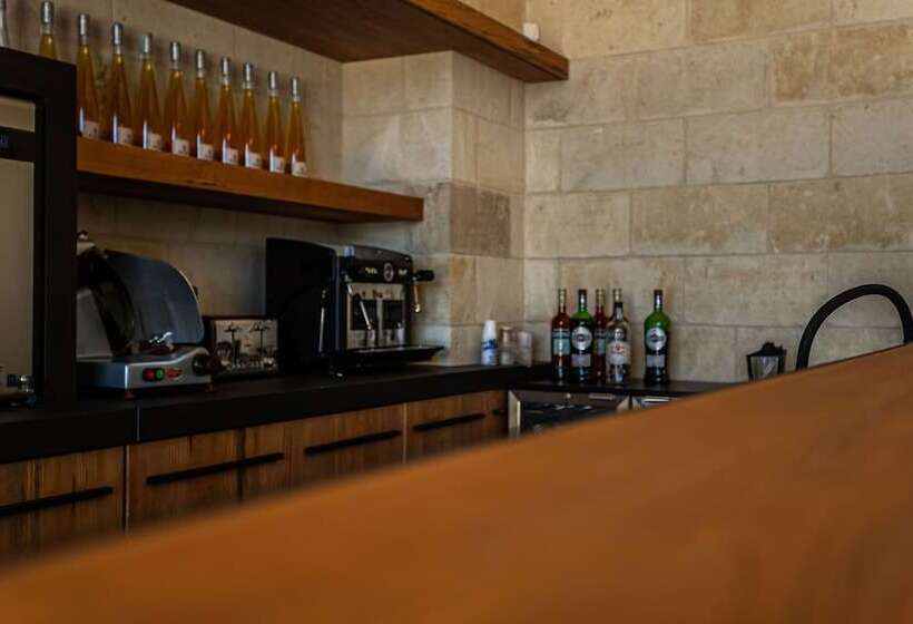 فندق ريفى Masseria Torleanzi   Wine Relais