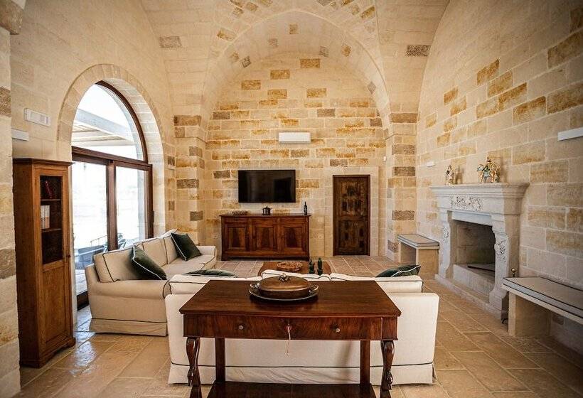 فندق ريفى Masseria Torleanzi   Wine Relais