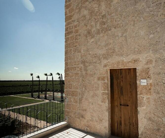 فندق ريفى Masseria Torleanzi   Wine Relais