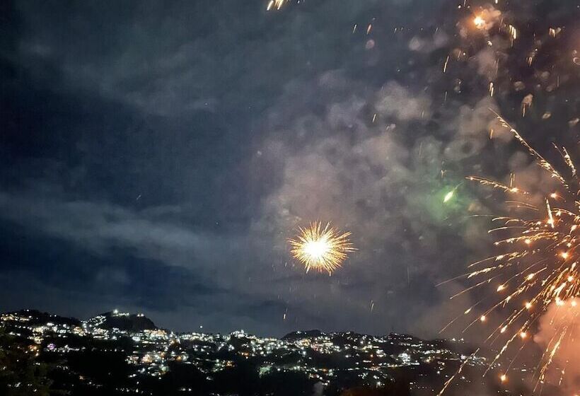 בית מלון כפרי Saiva Hill Resort