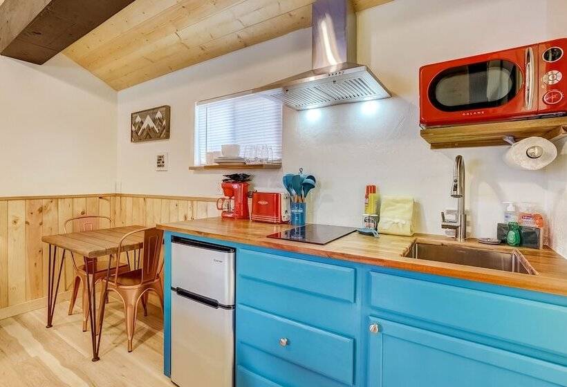 Отель Tahoe Mountain Inn