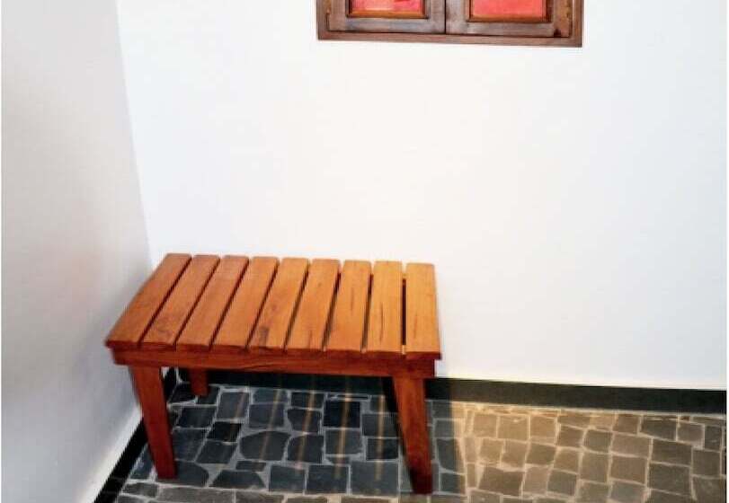 호텔 The Sky Imperial Aarivaa Luxury Homestay