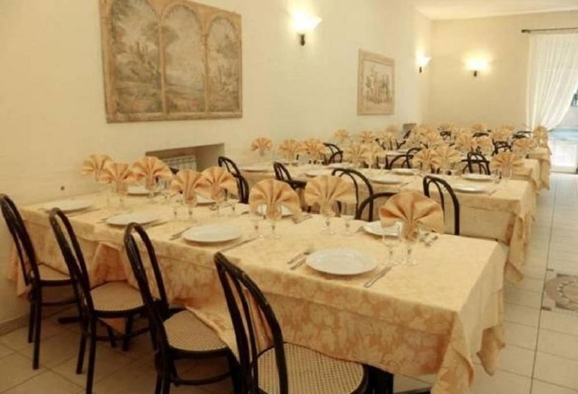 هتل Villa Maria Park