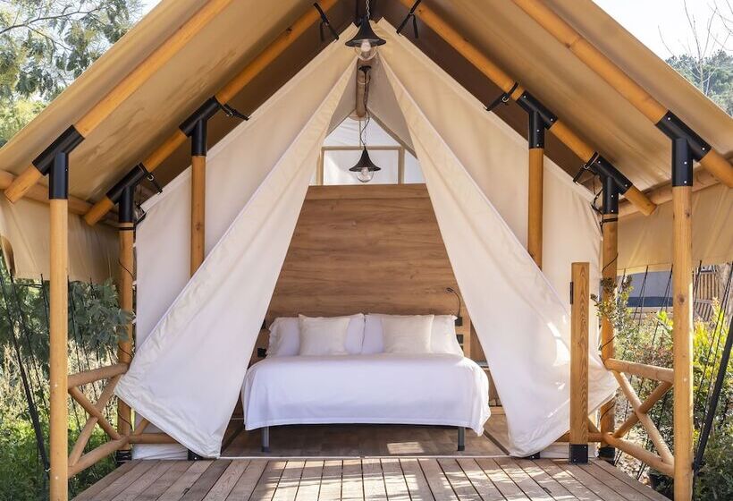 Отель Wecamp Cadaqués