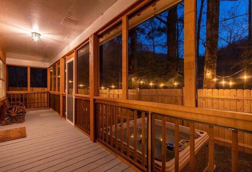 Jireh Mount Cabin