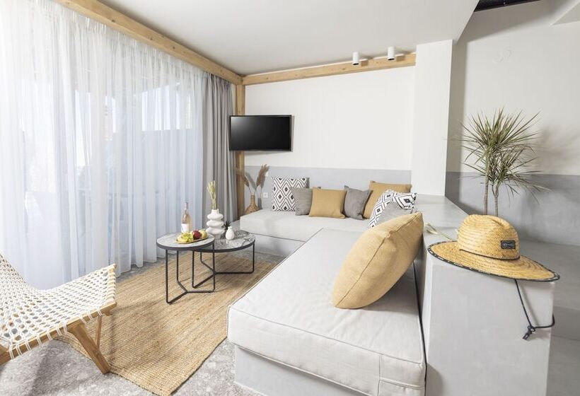 Kaktus Suites Private Pool