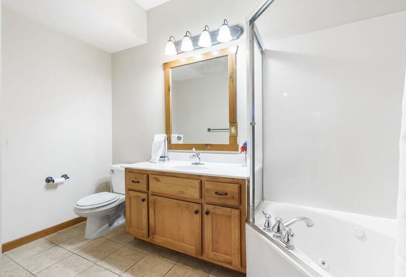 Kemper S Cabin By Silver Dollar City   Ideally Located