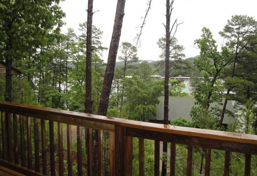 Lake View Three Bedroom, Three Bath Cottage With Hot Tub Overlooking Lake Ouachita. By Redawning
