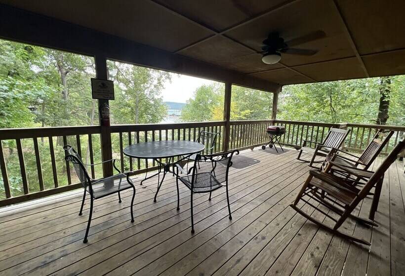 Lake View Three Bedroom, Three Bath Cottage With Private Hot Tub Overlooking Lake Ouachita. By Redaw
