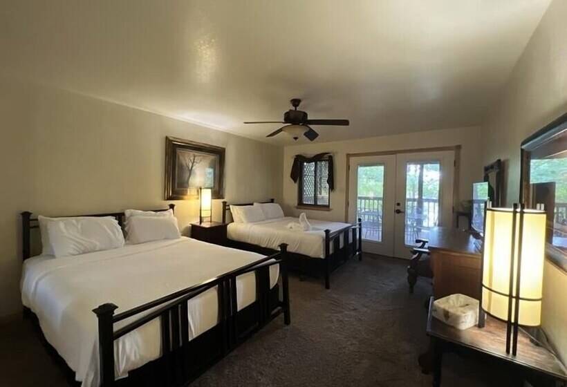 Lake View Three Bedroom, Three Bath Cottage With Private Hot Tub Overlooking Lake Ouachita. By Redaw