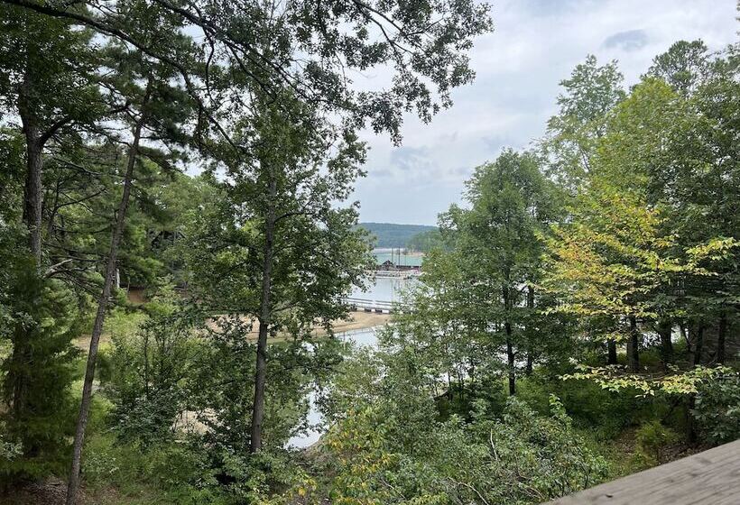 Lake View Three Bedroom, Three Bath Cottage With Private Hot Tub Overlooking Lake Ouachita. By Redaw