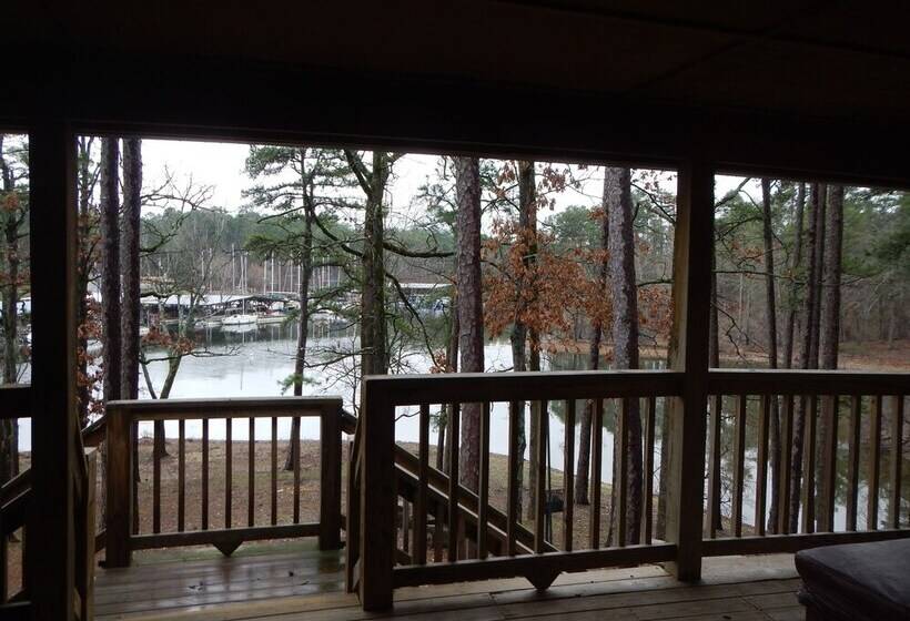 Lake View Three Bedroom, Three Bath Harbor North Luxury Cottage With Private Hot Tub Overlooking Lak