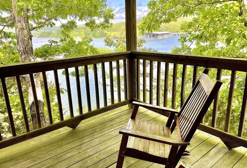 Lake View Three Bedroom, Three Bath Log Sided Cottage With Private Hot Tub Overlooking Lake Ouachita