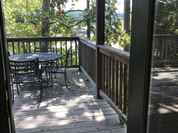 Lake View Two Bedroom, Two Bath Harbor North Luxuryloft Cottage With Private Hot Tub Overlooking Lak