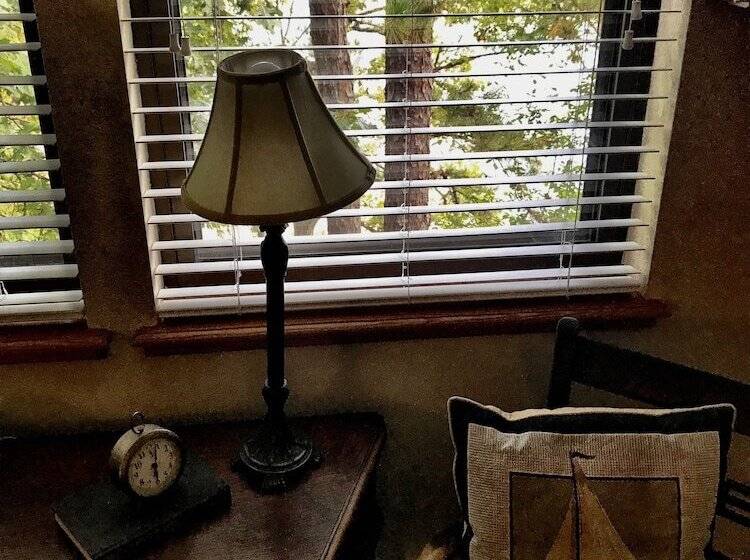 Lake View Two Bedroom, Two Bath Harbor North Luxuryloft Cottage With Private Hot Tub Overlooking Lak