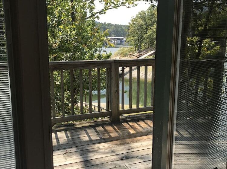 Lake View Two Bedroom, Two Bath Harbor North Luxuryloft Cottage With Private Hot Tub Overlooking Lak