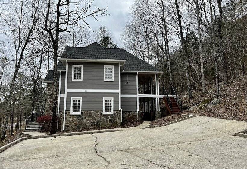 Limestone Springs Cottage