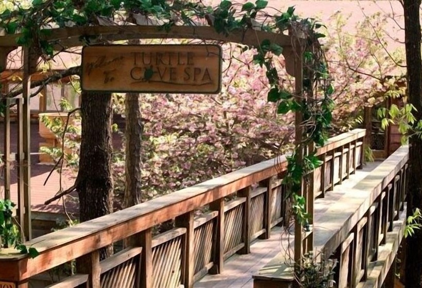 Magnificent Four Bedroom, Two 1/2 Bath Luxury, Log Sided Harbor North Cottage With Incredible Views