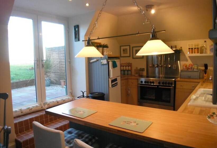 Millport Town Or Country Holiday Lets