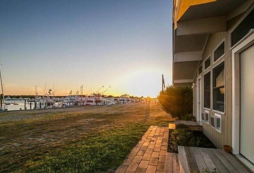 فندق على الطريق 435 East Lake