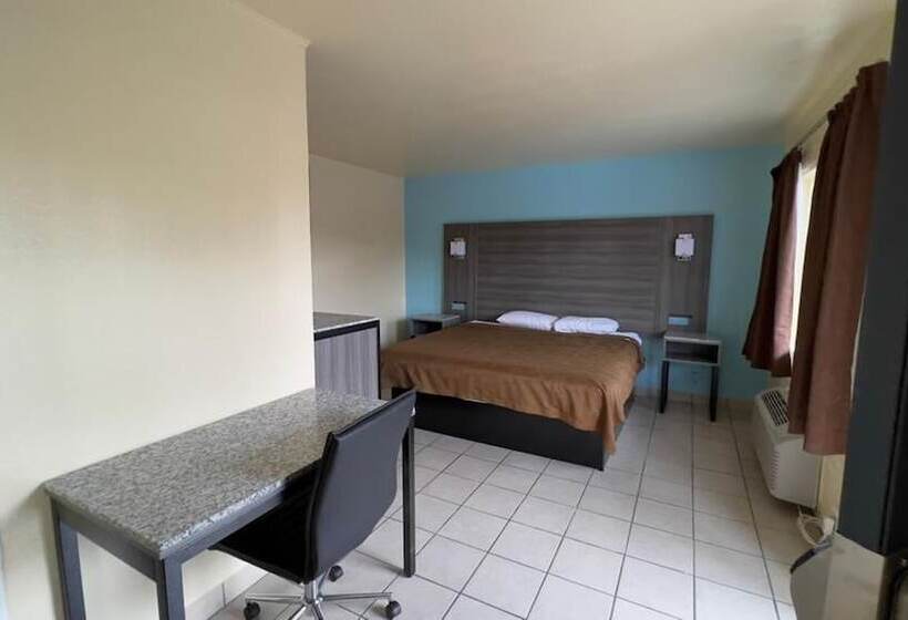 Мотель Americas Best Value Inn San Antonio Airport South