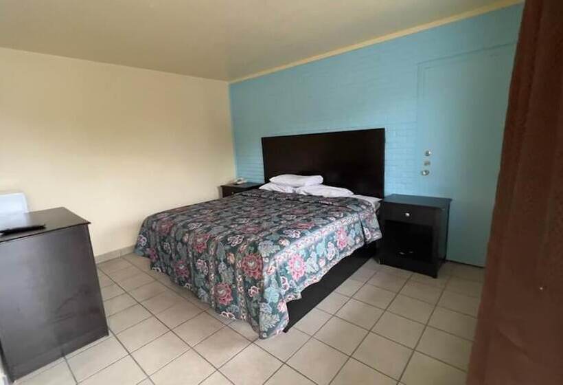 Мотель Americas Best Value Inn San Antonio Airport South