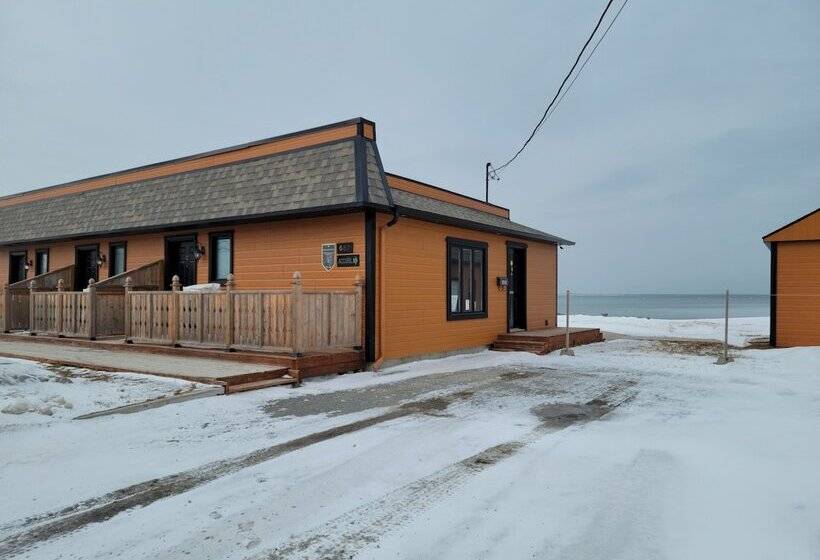 Motel Au Bord De L Eau