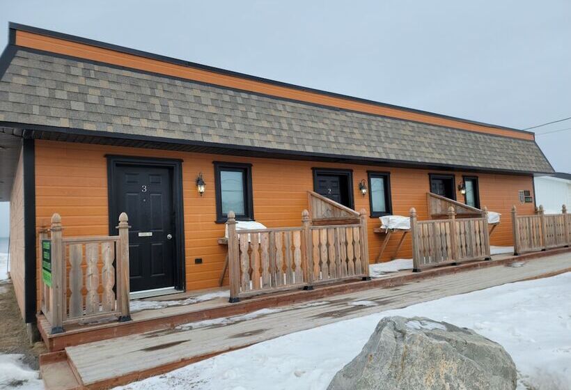 Motel Au Bord De L Eau