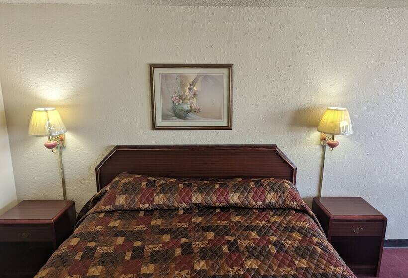 فندق على الطريق Luxury Inn