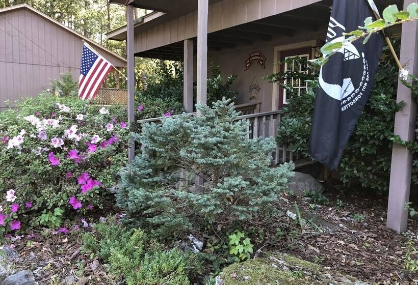 Mountain Harbor Forest View Lodge Cottage By Redawning