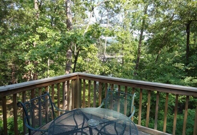 One Bedroom, One Bath Log Sided Cottage With Private Hot Tub On Lake Ouachita. By Redawning