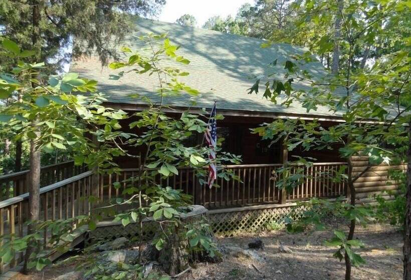 One Bedroom, One Bath Log Sided Cottage With Private Hot Tub On Lake Ouachita. By Redawning