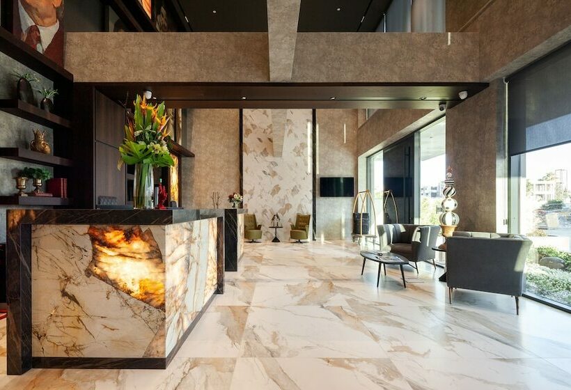 Only Boutique And Suites