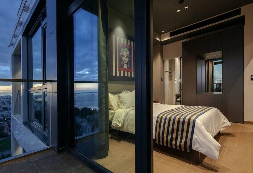 Only Boutique And Suites