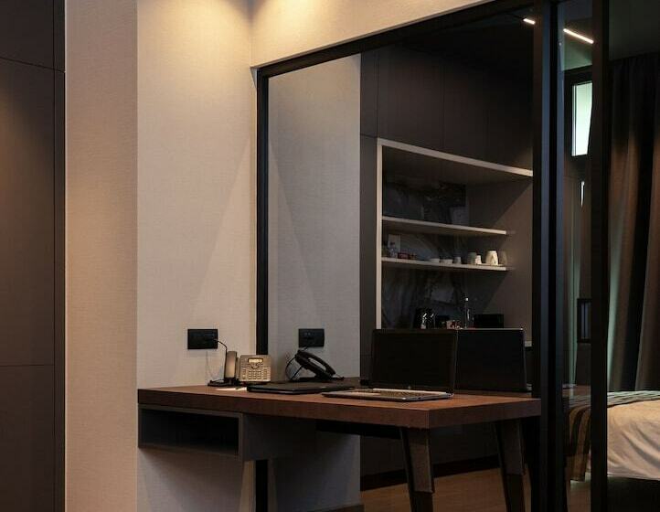 Only Boutique And Suites