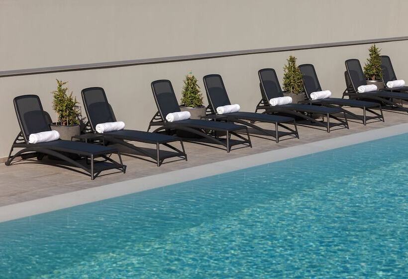 Only Boutique And Suites