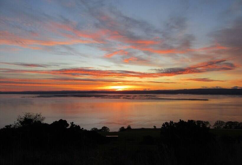 Osprey, Longhouse Cottages