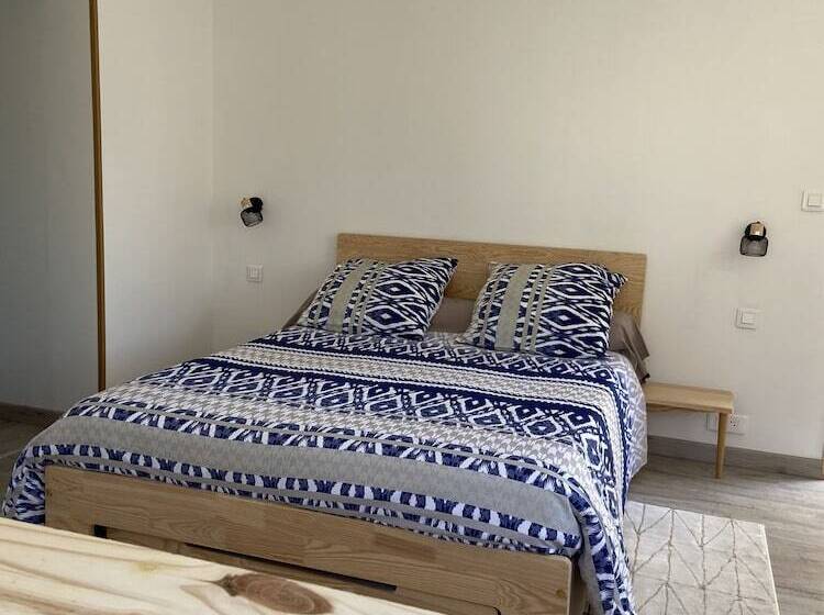 פנסיון A La Fontaine Fleurie